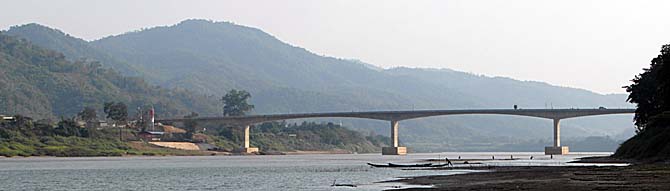 Chiang Khong - Huayxai Bridge over the Mekong River